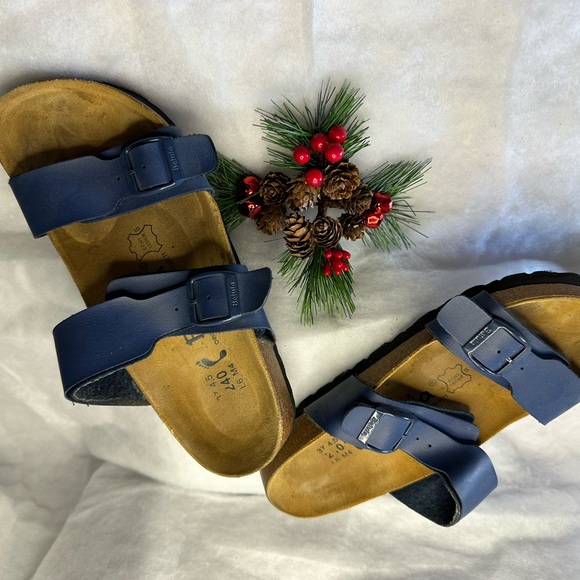 Birkenstock Women’s Sandals - Picture 2 of 3